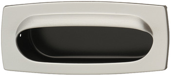 Školjkasta ručkca, od nehrđajućeg čelika, izvana uglata, iznutra ovalna