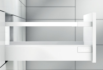 Garnitura izvleka z ličnico, Blum Tandembox Antaro, s tirnico za pritrditev na ohišje pohištvenega elementa Blumotion, prečka D, Višina sistema M, višina kovinske stranice 83 mm